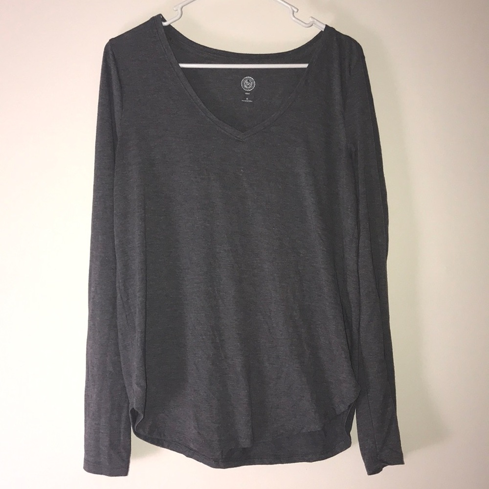 two light long sleeves